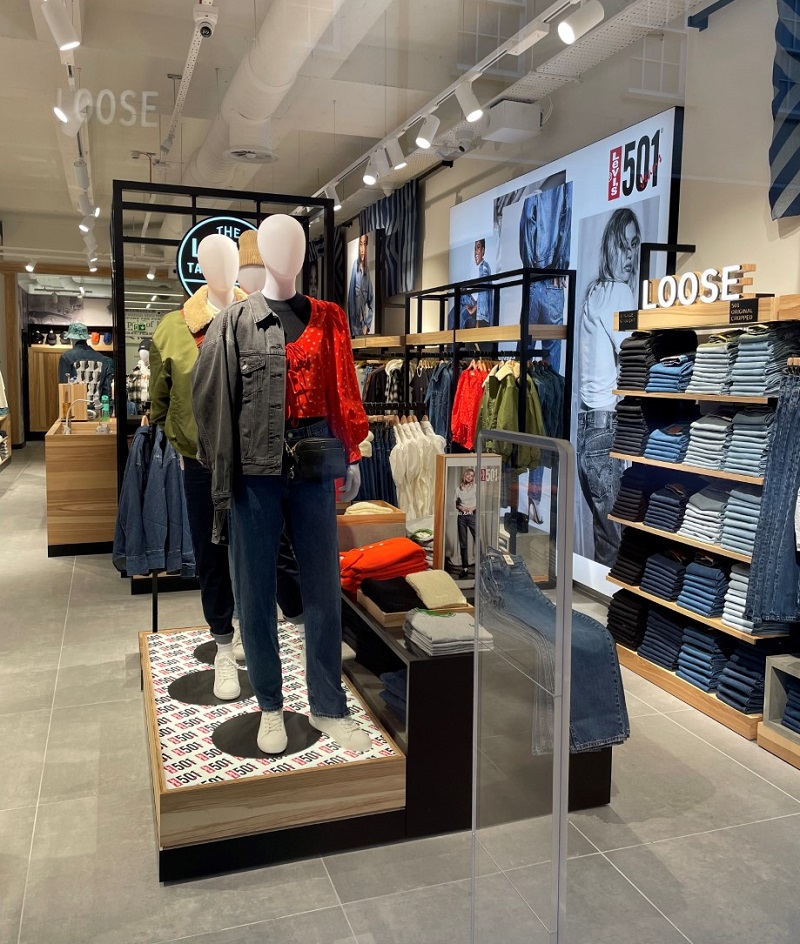The interior of levi's with mannequins